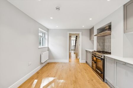 5 bedroom terraced house to rent - Photo 5