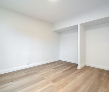 For Lease - 2707 Yonge Street Unit# 9, Toronto, Ontario - Photo 2