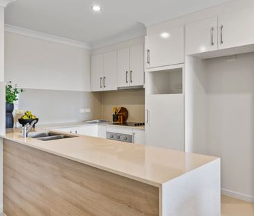 Modern, Low-Maintenance Living in Carina Heights - Photo 6