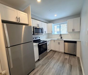 For Lease - 63 Wellington Road, London South, Ontario - Photo 2