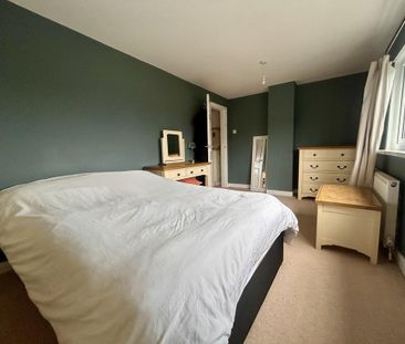 3 bedroom semi-detached house to rent - Photo 4