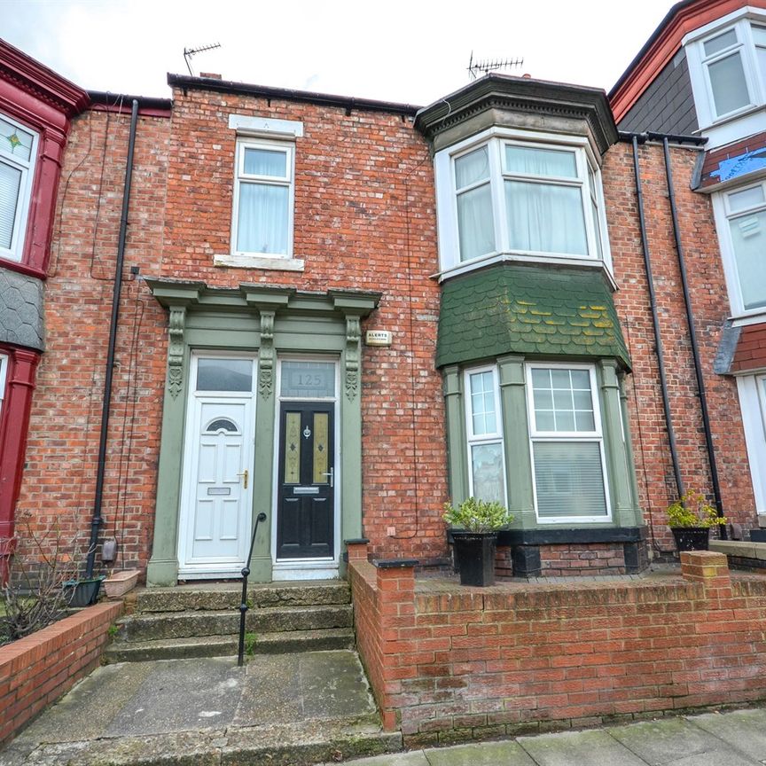 2 bed flat to rent in Stanhope Road, South Shields, NE33 - Photo 1