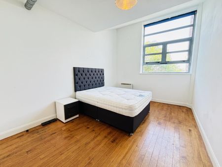 2 bedroom flat to rent - Photo 3