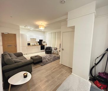 Edinburgh Gate, Harlow - Photo 1