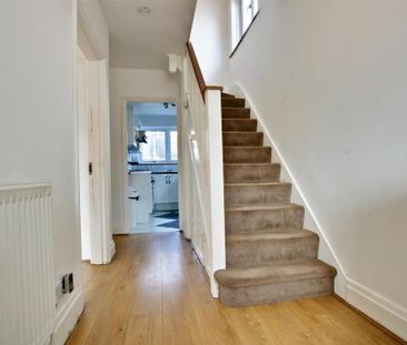 3 bedroom semi-detached house to rent - Photo 5