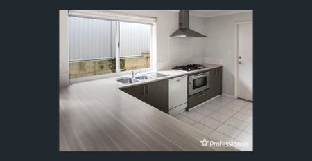 Spacious 4-Bedroom Family Home in Beachside Alkimos - Photo 4