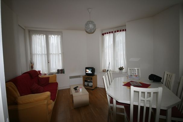 À LOUER – T3 NON MEUBLÉ de 42 m², Rue du Sec Arembault – LILLE-CENTRE réf 51-33 - Photo 1