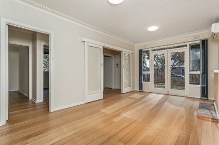 32 Banyule Road, Rosanna - Photo 3