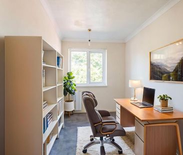 4 bedroom semi-detached house to rent - Photo 6