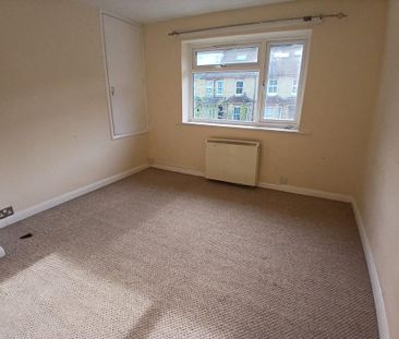 2 bedroom maisonette to rent - Photo 3
