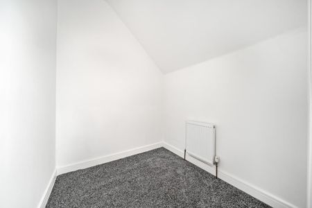 5 bedroom semi-detached house to rent - Photo 5