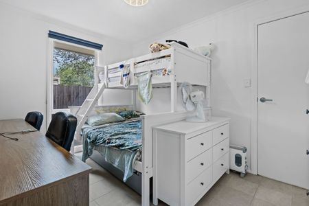 Beautiful Family Living in a Quiet Court Location - Photo 4