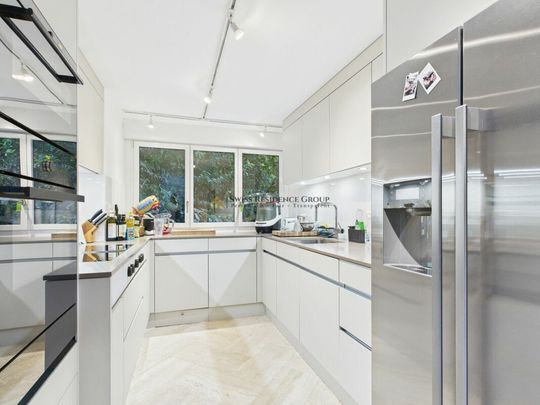 High quality construction with a fantastic garden on a south-facing slope - Photo 1