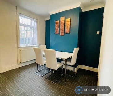 2 bedroom terraced house to rent - Photo 3