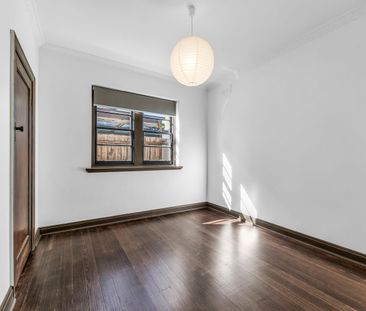 Timeless Art Deco Charm Meets Modern Luxury in Windsor - Photo 1