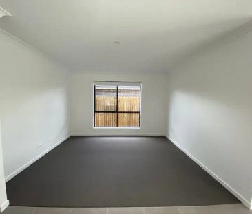 “Charming Family Home in Redbank” - Photo 6