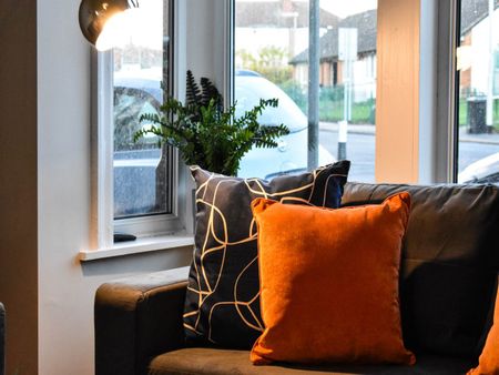 Beechwood Crescent (room 6), Burley, Leeds - Photo 3