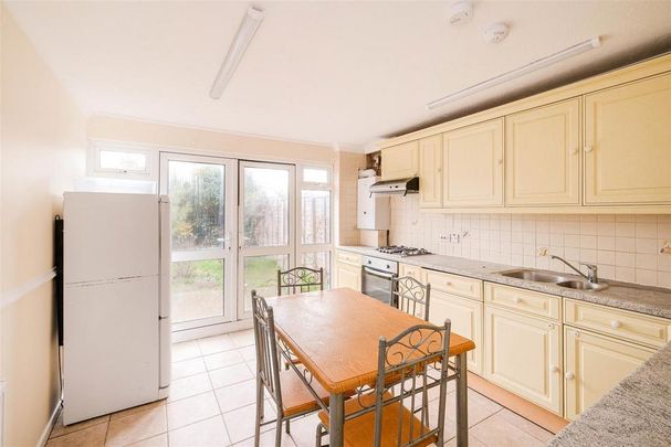 3 bedroom house to rent - Photo 1