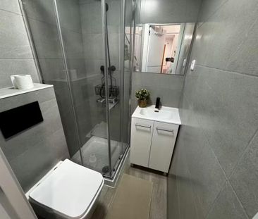 Calle de Hortaleza, Madrid, Community of Madrid 28004 - Photo 2