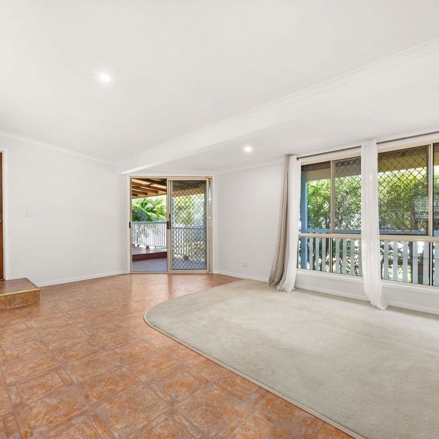 Clean, Cozy and Surprisingly Full of Character - Photo 1