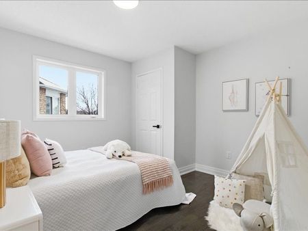 For Lease - 2355 Woodridge Way, Oakville, Ontario - Photo 5