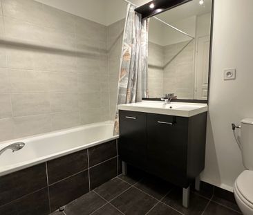 Location Appartement 2 pièces 41m² VILLEFRANCHE SUR SAONE 69400 - Photo 6