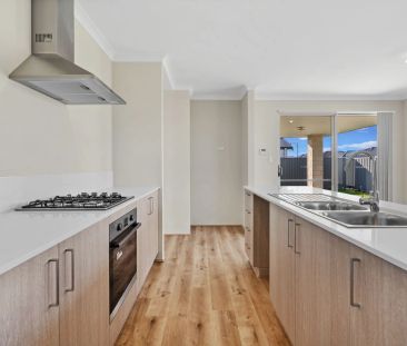 Modern Comfort Meets River Lifestyle - Stunning 4x2 Family Home! - Photo 3