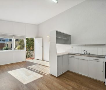 2/20 Esther Street, Mount Lofty - Photo 1