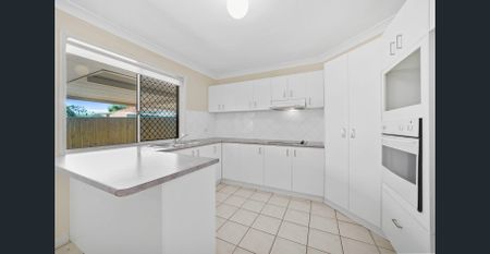 Perfectly Positioned Family Haven with Room to Live, Relax and Entertain! - Photo 2