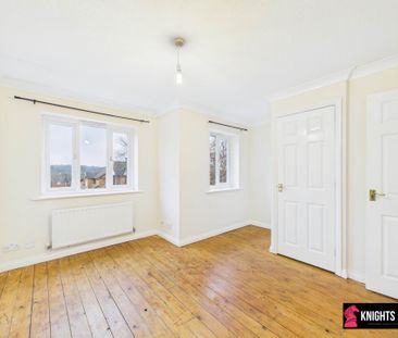 Price £1,300 pcm - Available Now - Unfurnished - Photo 6