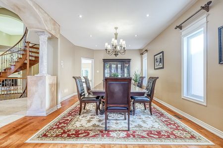 For Lease - 9 Chantilly Crescent, Richmond Hill, Ontario - Photo 2