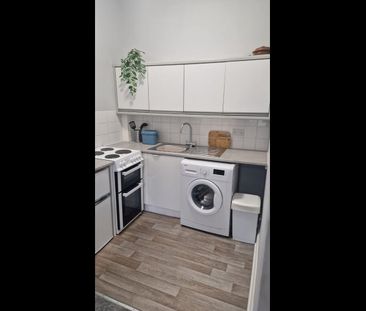 1 Bed Flat, Millar Place, EH10 - Photo 4