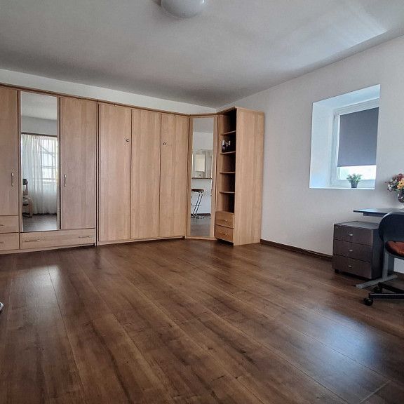 Splaiul unirii timpuri noi camera de comert - Photo 1