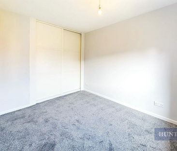 4 bedroom House To Let - Photo 3