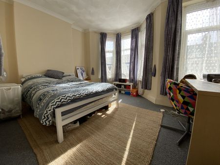 Lisvane Street, Cathays - Photo 5