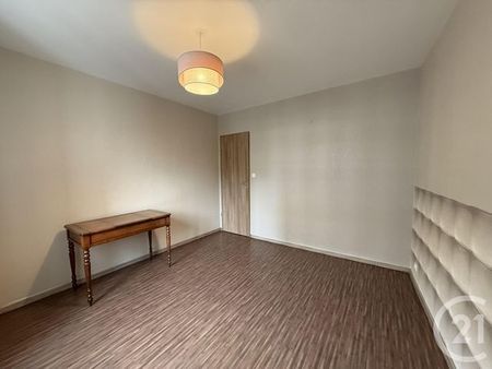 Appartement F4 à louer 4 pièces - 83,30 m2 CHARTRES - 28 - Photo 3