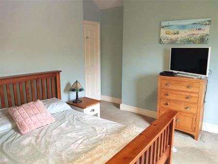 3 bedroom penthouse to rent - Photo 5