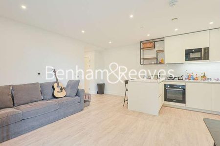 Caldon Boulevard, Wembley, HA0 - Photo 2