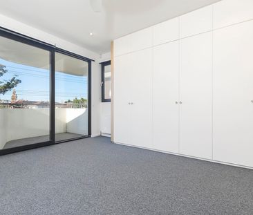 101A Mitford Street, Elwood VIC 3184 - House For Rent | Domain - Photo 6
