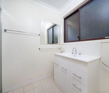 CHARMING FAMILY HOME !! - Photo 5