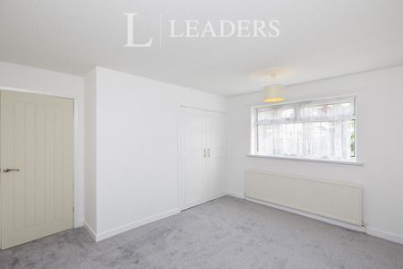 2 bedroom bungalow to rent - Photo 3