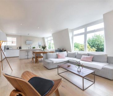 3 bedroom flat to rent - Photo 2