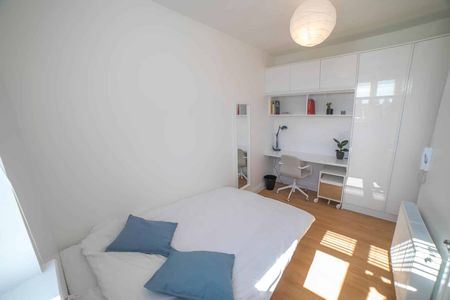 Classic Ensuite 3 - Photo 2