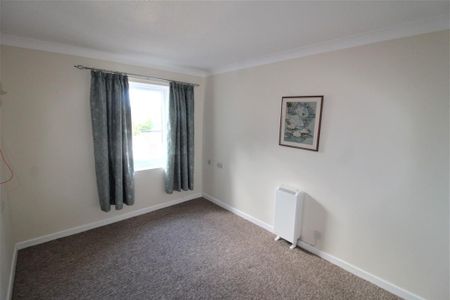 1 bedroom retirement property to rent - Photo 3