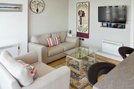 2 bedroom apartment to rent - Photo 2