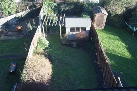 3 bedroom terraced house to rent - Photo 3