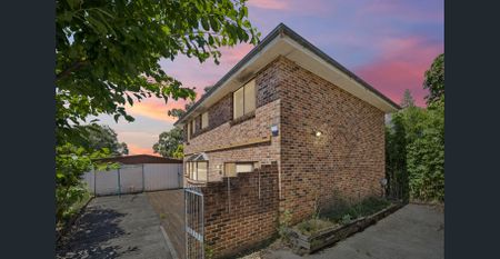 Well-Appointed and Spacious Family Home - Photo 3