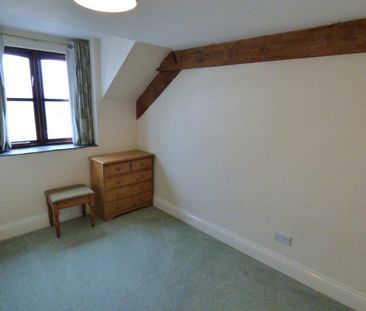 3 bedroom detached house to rent - Photo 4