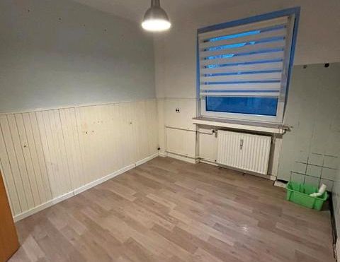 2-Zimmer-Erdgeschosswohnung mit Balkon in Hemmingen - Photo 1