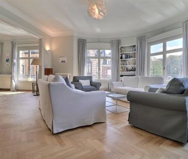 Appartement te huur in Elsene voor € 3.100 met 2 slaapkamers - Photo 1